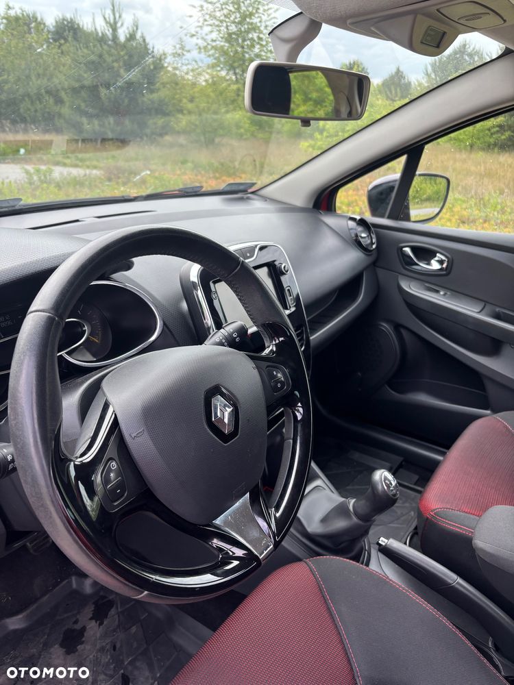 Renault Clio 1.2 16V Life - 17