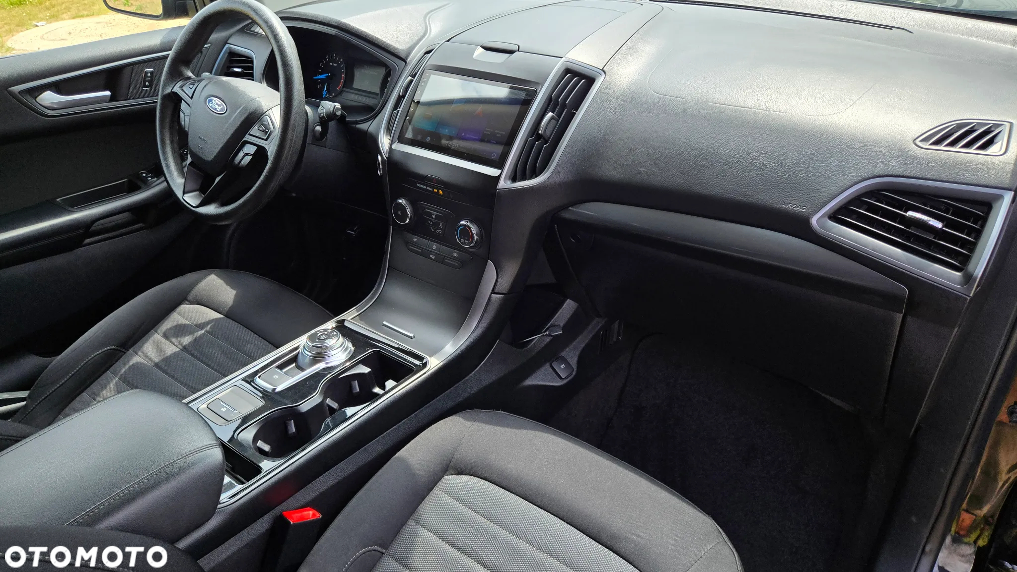 Ford Edge - 8