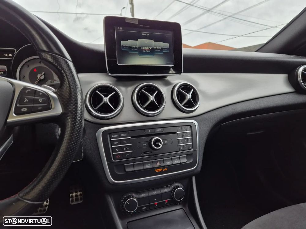 Mercedes-Benz CLA 200 - 21