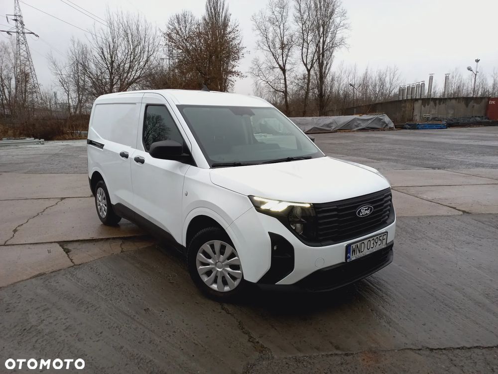 Ford Transit Courier - 4