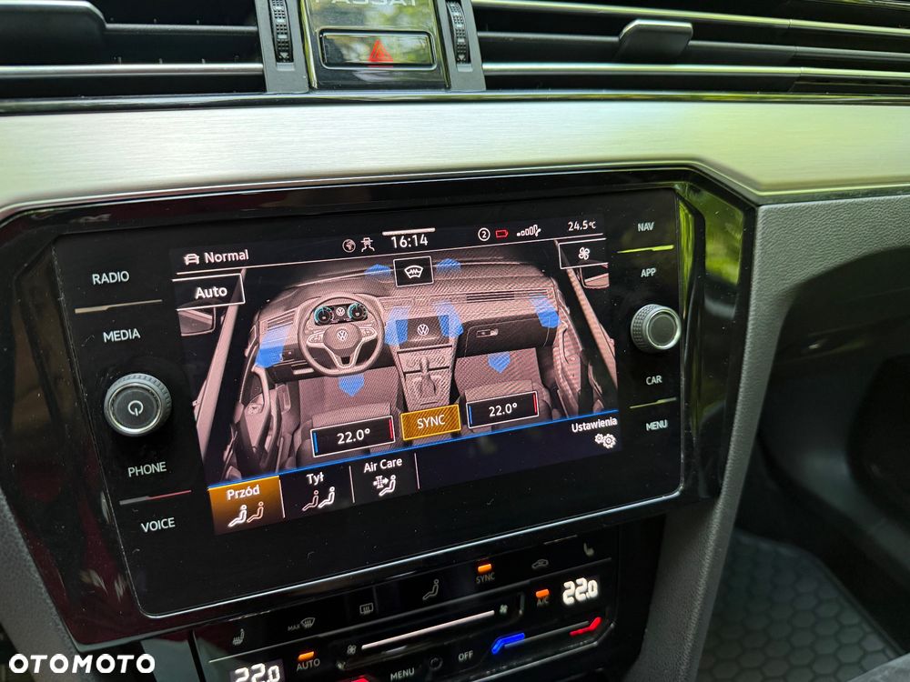 Volkswagen Passat - 22