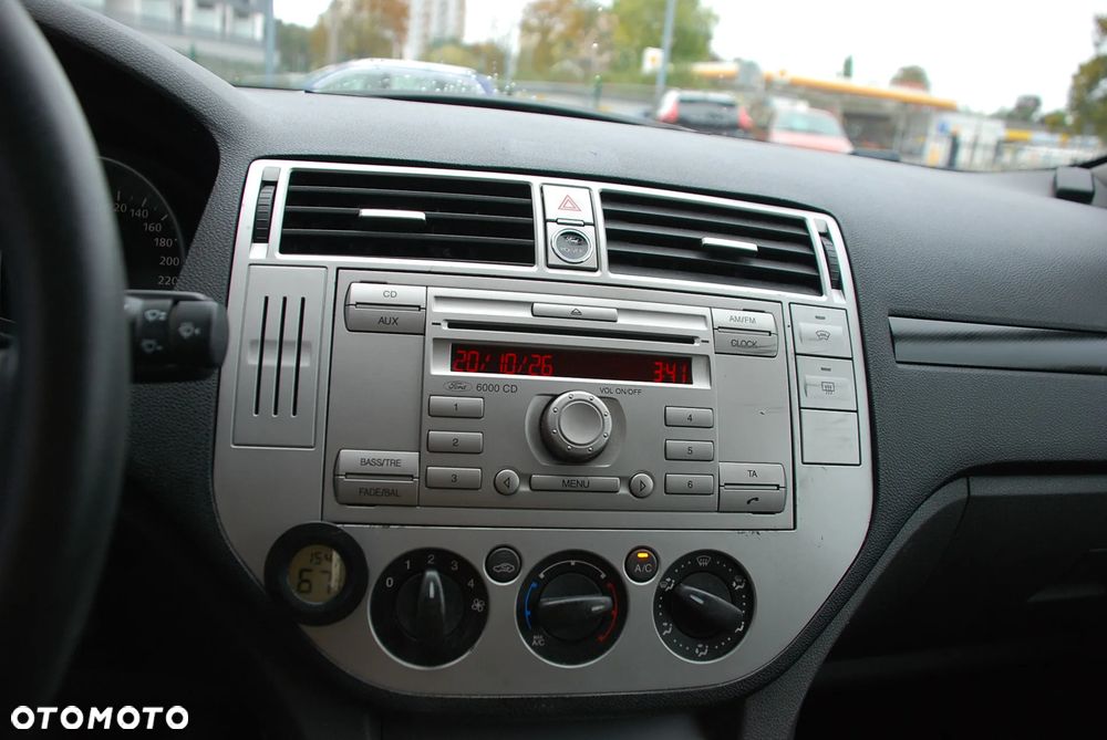 Ford Kuga - 20