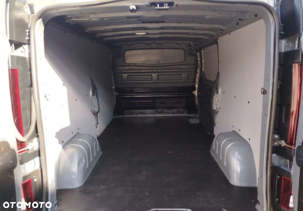 Renault Trafic - 24