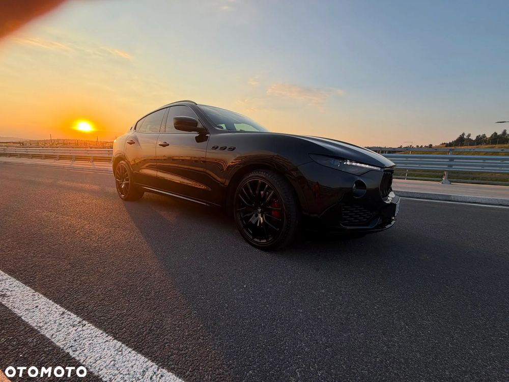Maserati Levante Q4 - 1