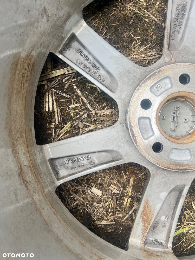 Oryginalne felgi z oponami VOLVO XC40 XC60 XC90 19 cali 235/55 ZIMOWE STAN IDEALNY - 3