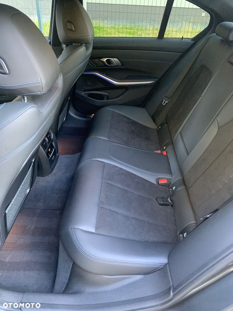 BMW Seria 3 320d mHEV M Sport sport - 12