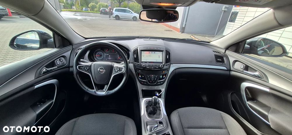 Opel Insignia - 11