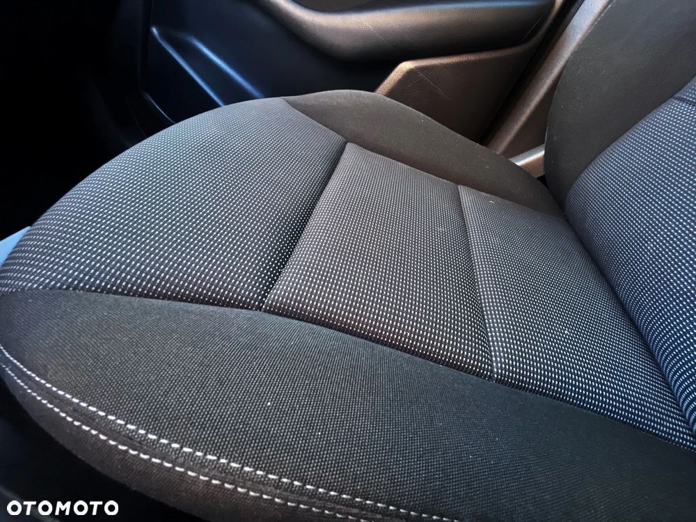 Mercedes-Benz Klasa B 180 (BlueEFFICIENCY) - 32