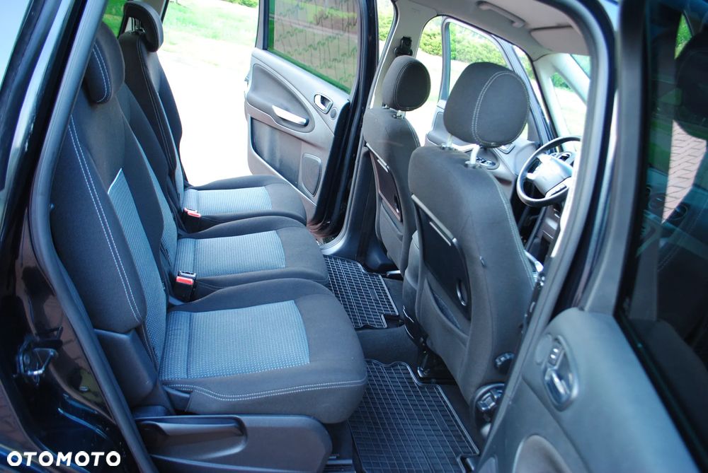 Ford Galaxy 2.0 TDCi Trend - 14