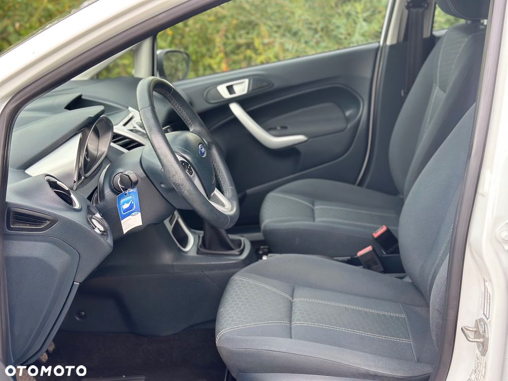 Ford Fiesta - 21