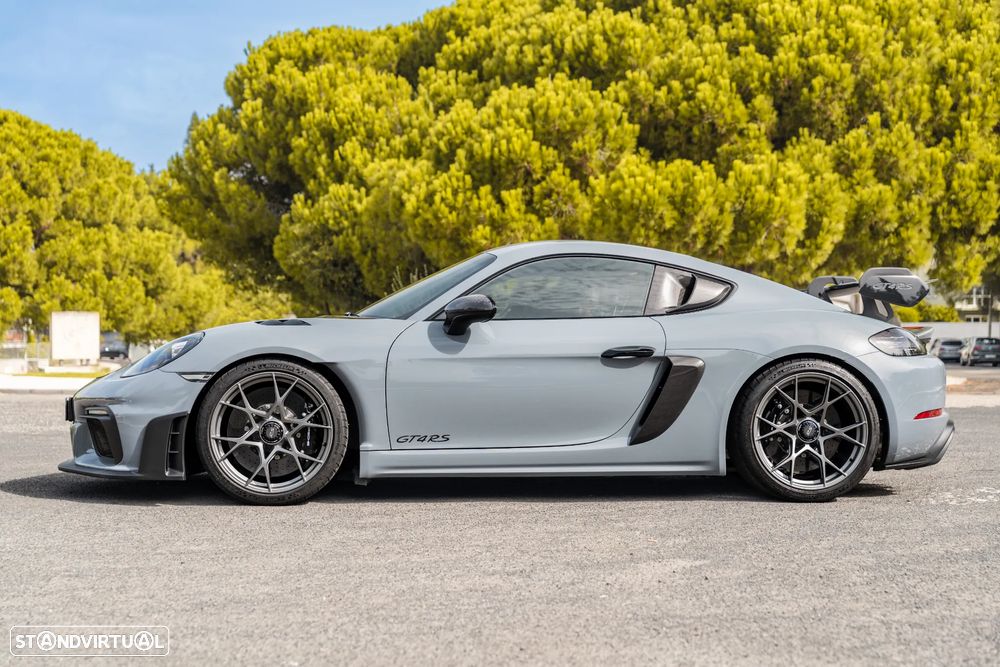 Porsche 718 Cayman GT4 RS - 3