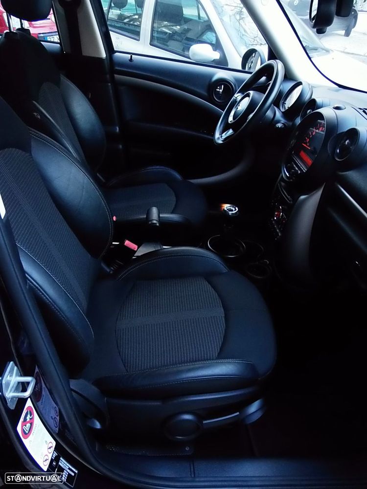 MINI Countryman Cooper D - 32