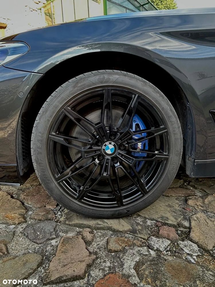 BMW Seria 5 520d xDrive - 9