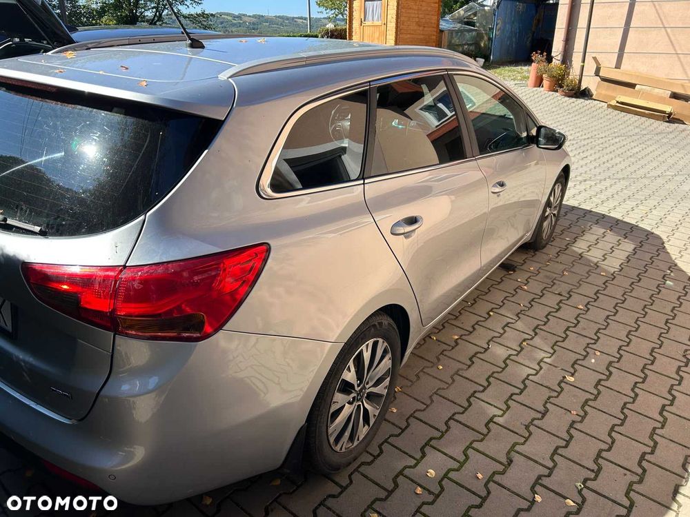 Kia Ceed - 5