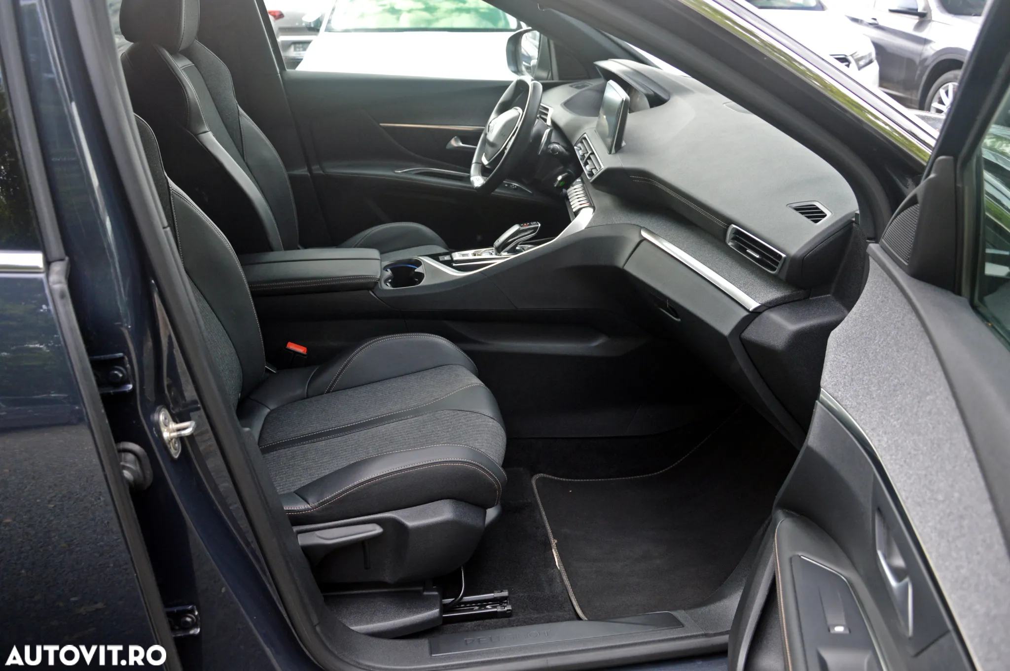 Peugeot 3008 1.5 BlueHDI S&S EAT8 GT-Line - 25