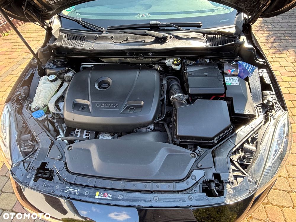 Volvo V40 Cross Country T3 Momentum - 11