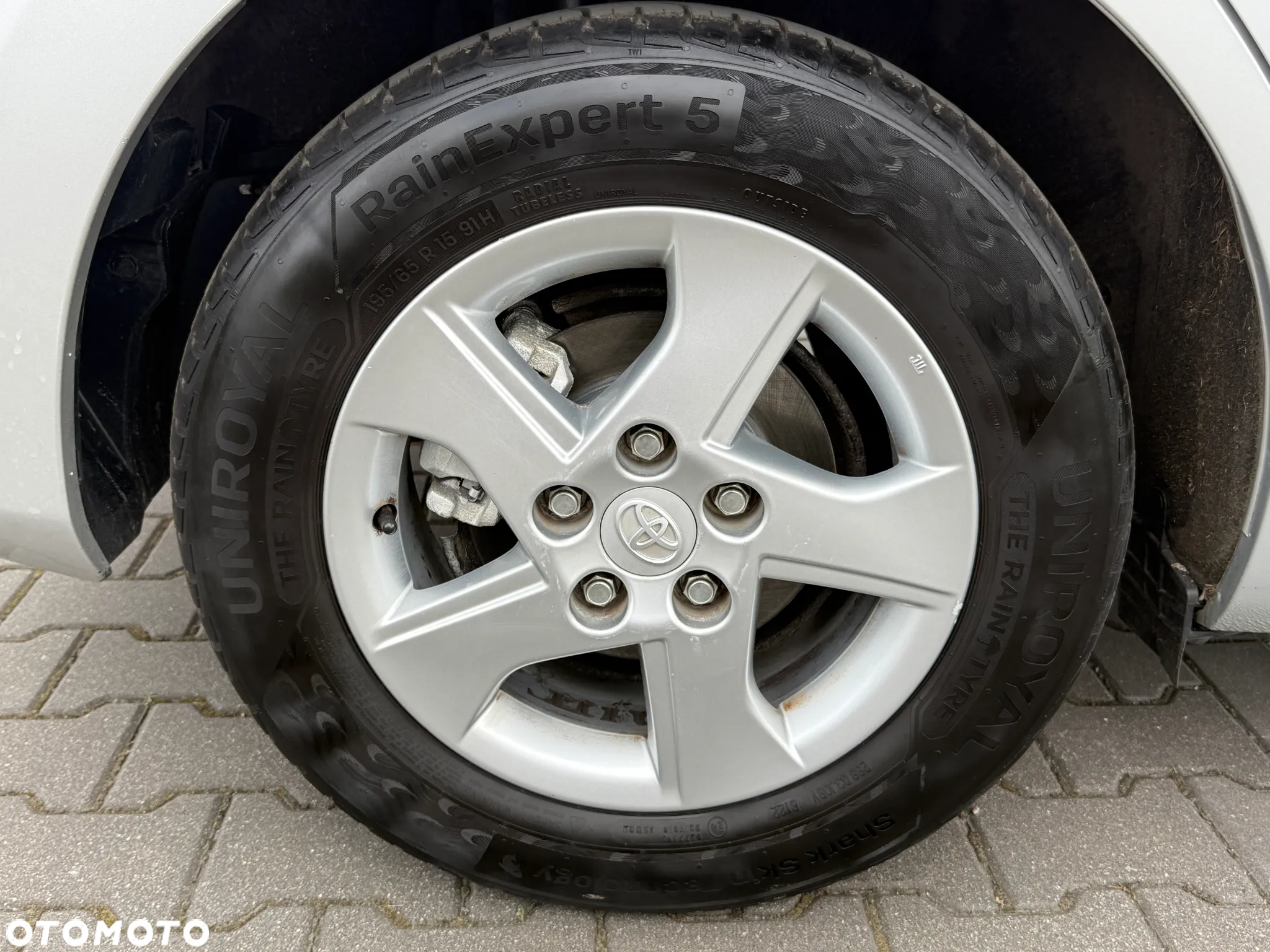 Toyota Auris 1.8 HSD Luna - 30