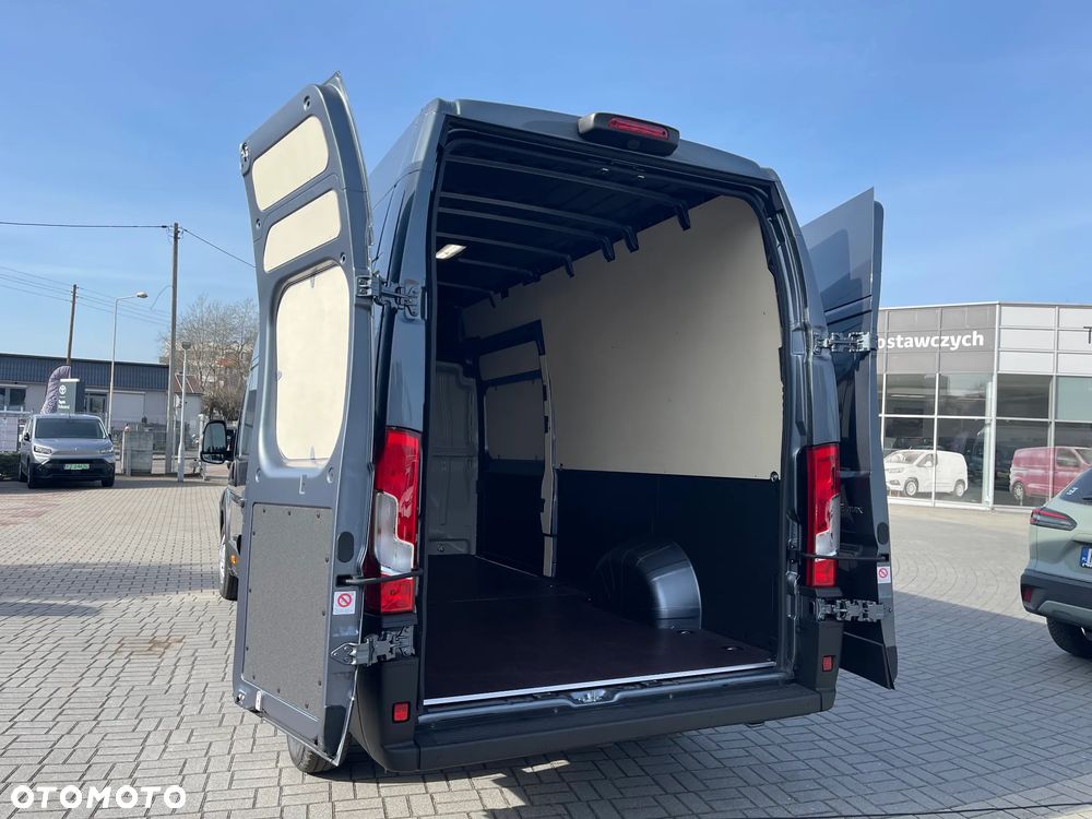 Toyota Proace Max - 12