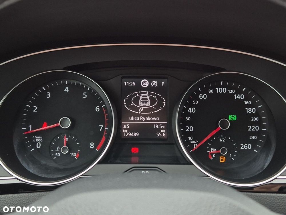 Volkswagen Passat 2.0 TSI Business DSG - 22