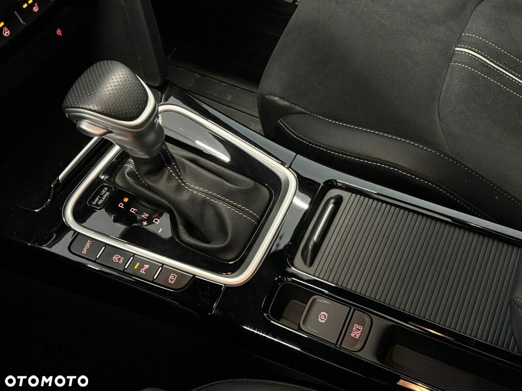 Kia ProCeed - 24