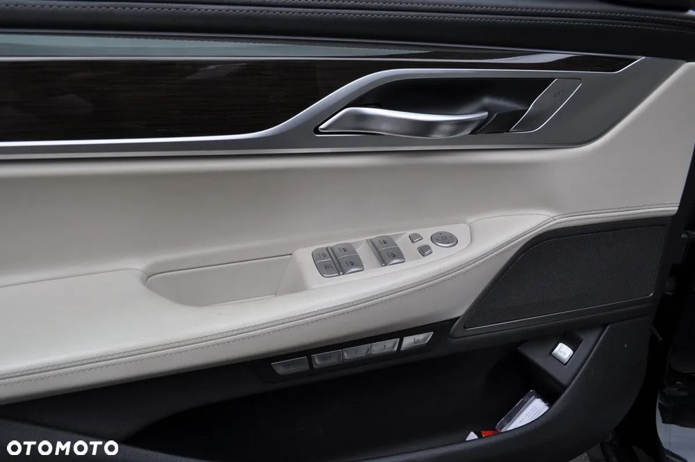 BMW Seria 7 750Ld xDrive - 14