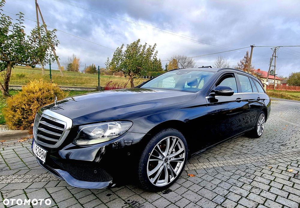 Mercedes-Benz Klasa E 200 9G-TRONIC - 1