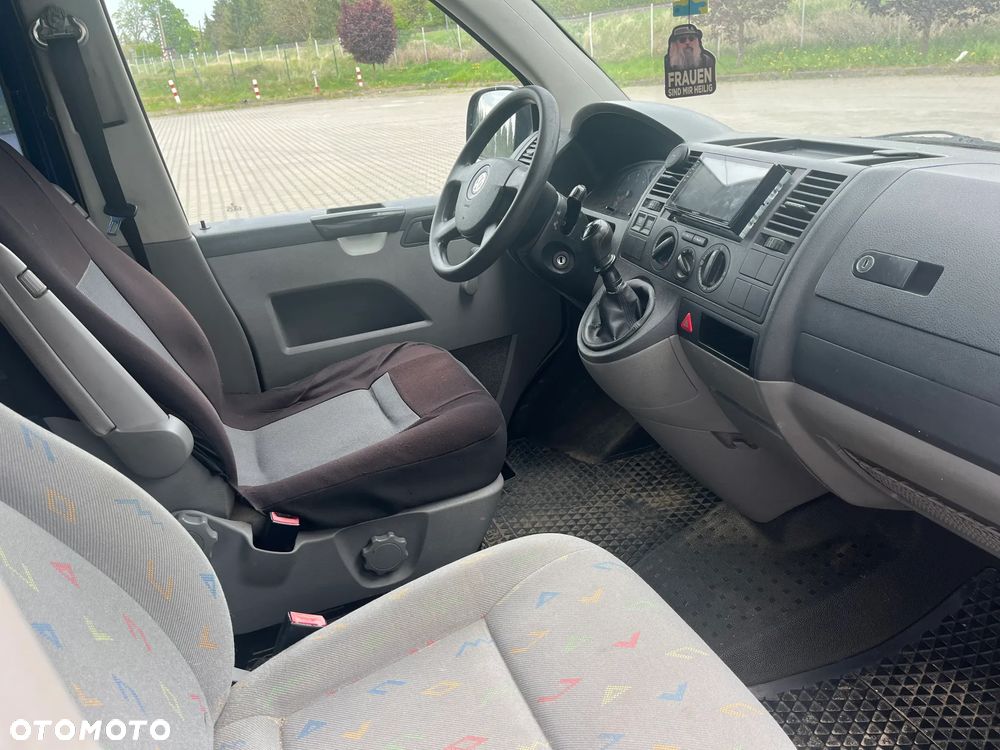 Volkswagen Transporter - 4