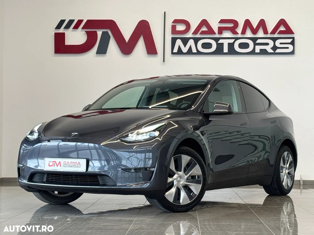 Tesla Model Y - 2
