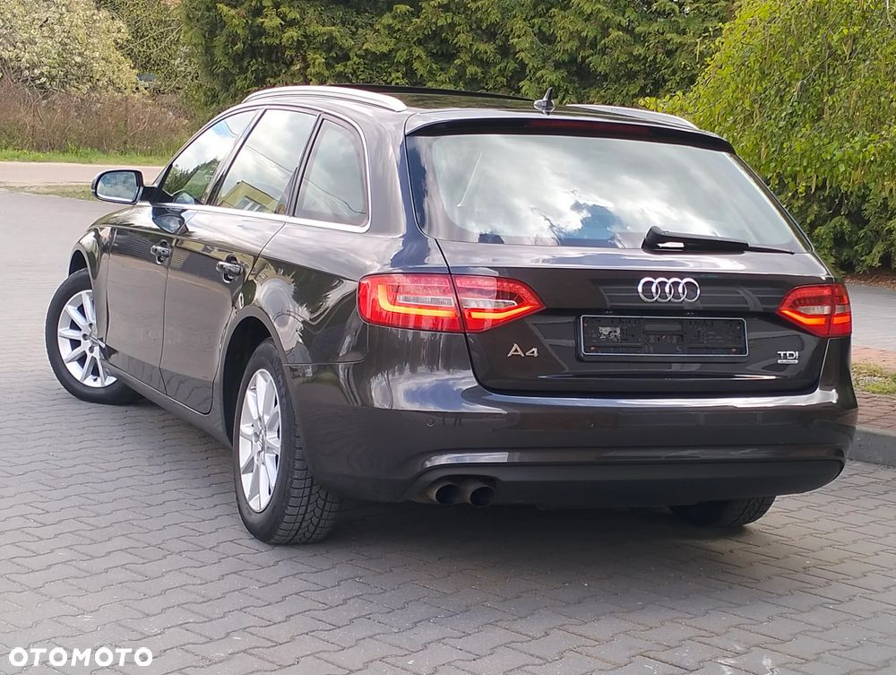 Audi A4 Avant 2.0 TDI DPF quattro Attraction - 12