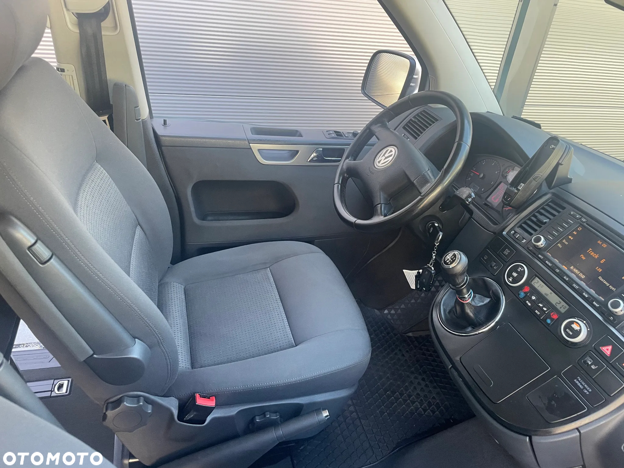 Volkswagen Multivan TDI L1 Comfortline 4Motion - 10
