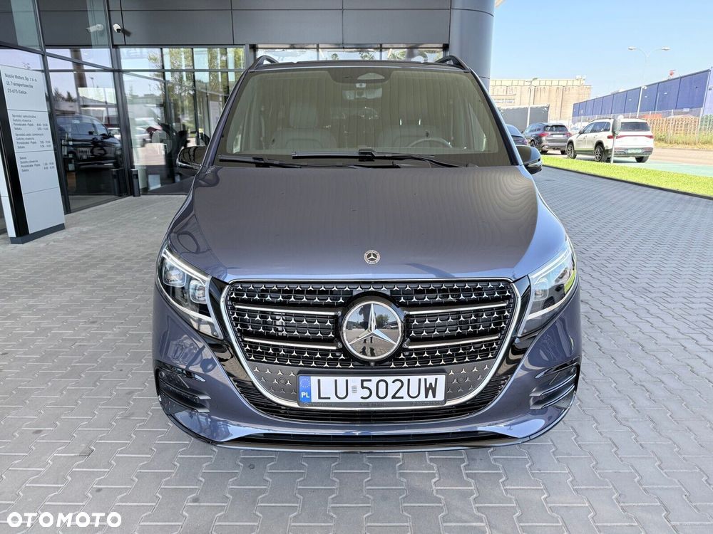 Mercedes-Benz Klasa V - 6