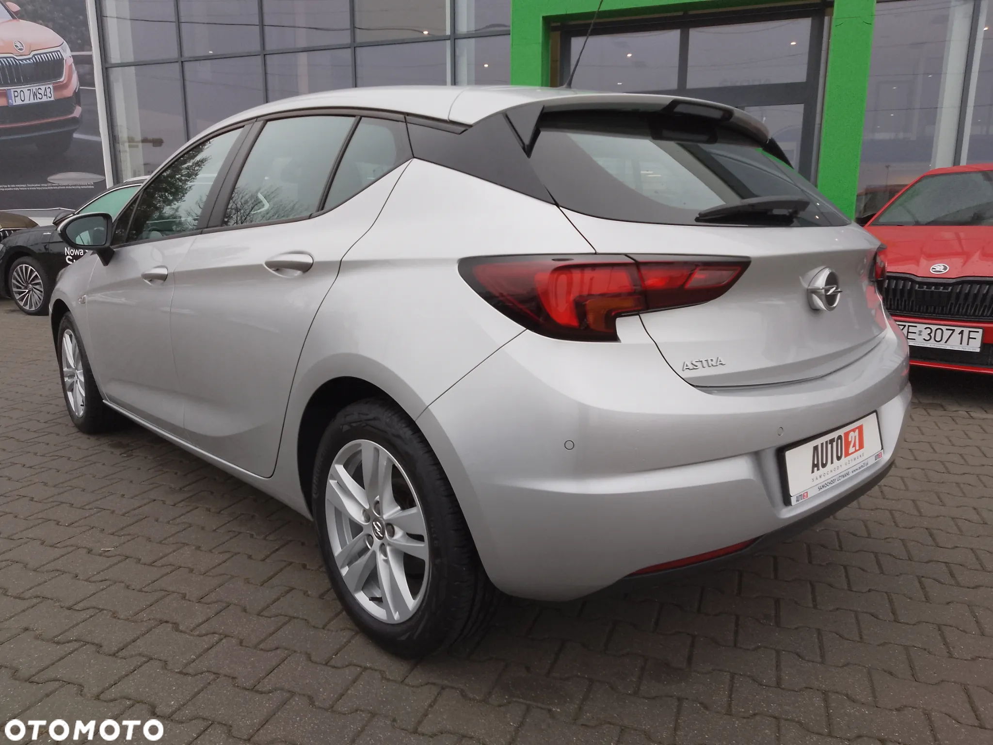 Opel Astra V 1.2 T Edition S&S - 8