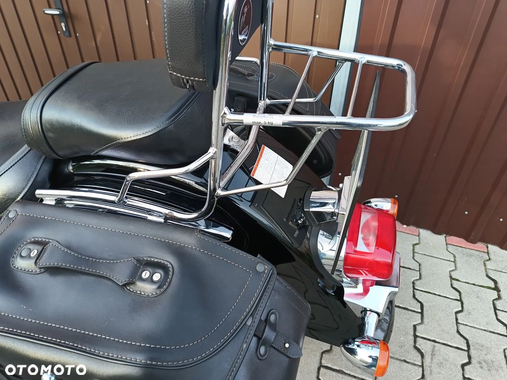 Suzuki Intruder - 28