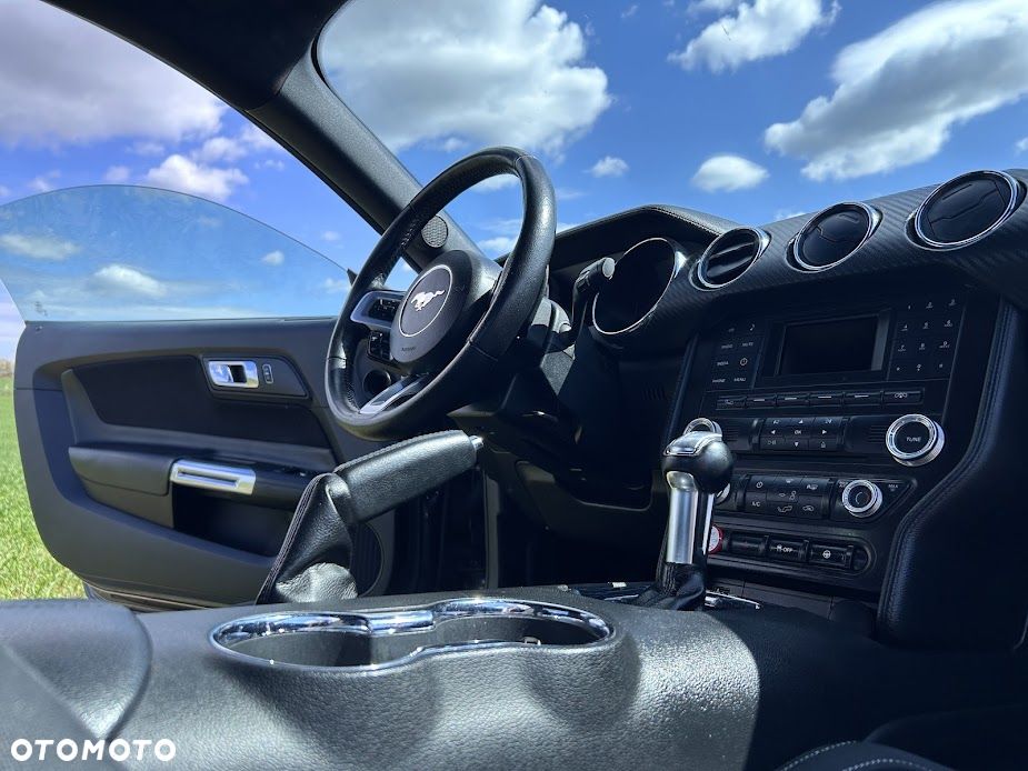 Ford Mustang - 13