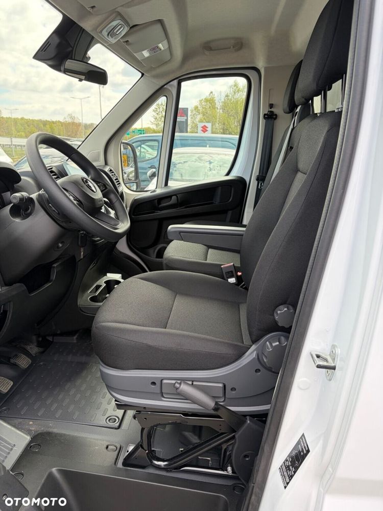 Opel movano Podwozie Kontener z windą L4 3.5T Heavy 2.2 TD 180KM MT6 - 8