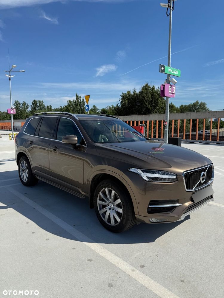 Volvo XC 90 D5 AWD Momentum - 1