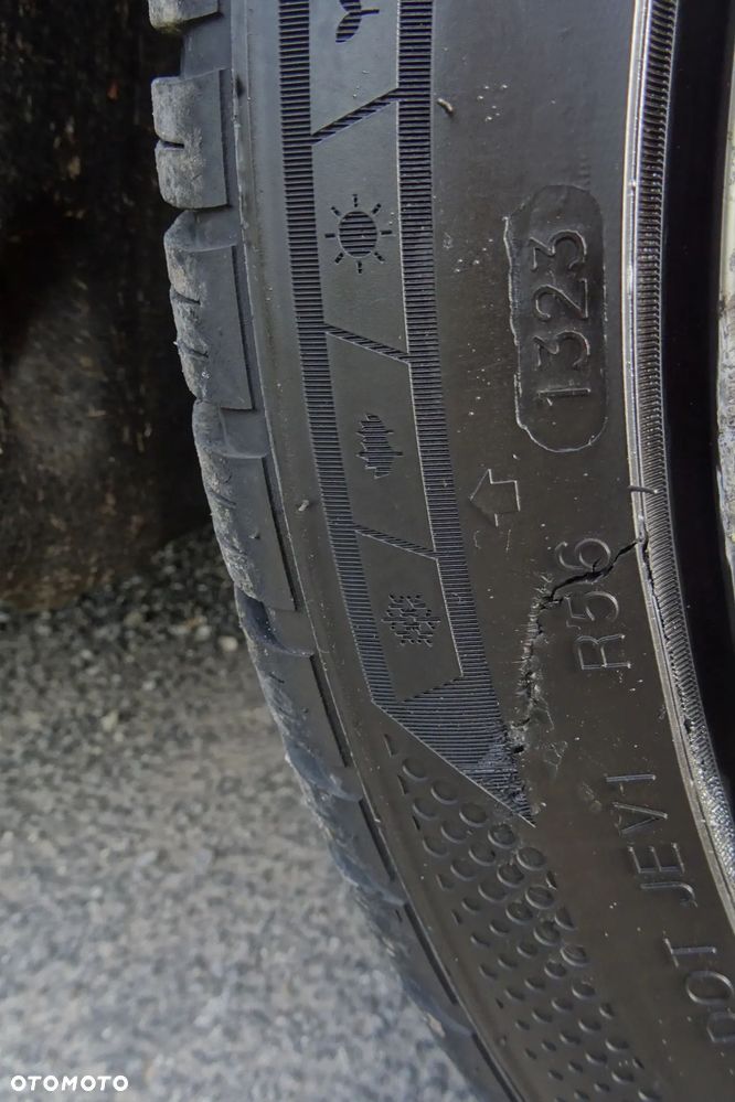 BMW Seria 5 520d - 33