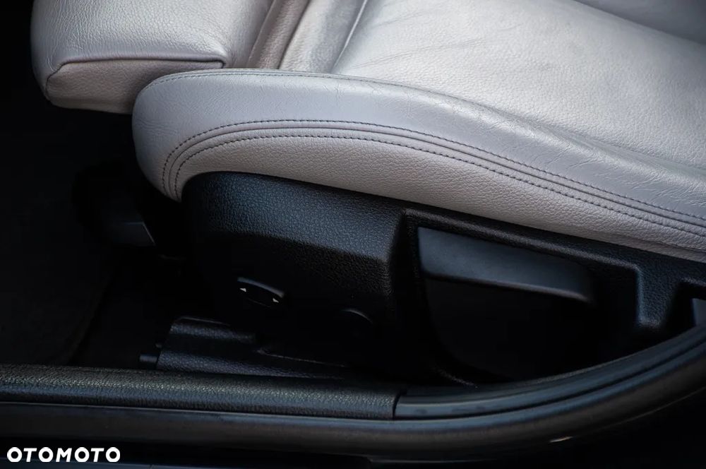 BMW Seria 3 320d M Sport Edition - 40