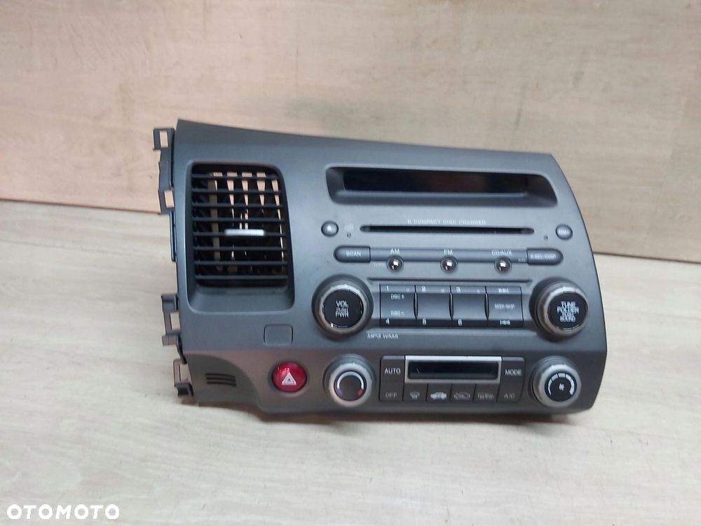 Honda Civic VIII Radio CD oryginał SEDAN 39100-SNA-P610 - 2