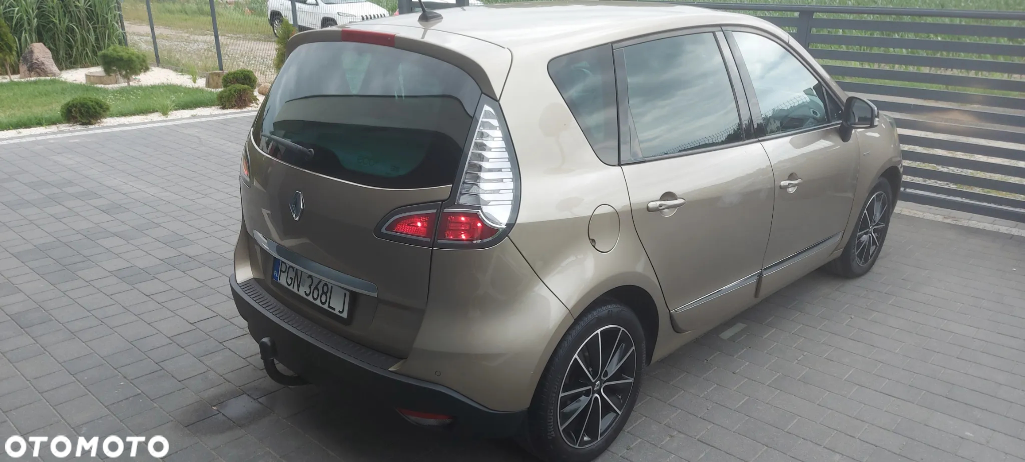 Renault Scenic 1.6 dCi Bose - 12