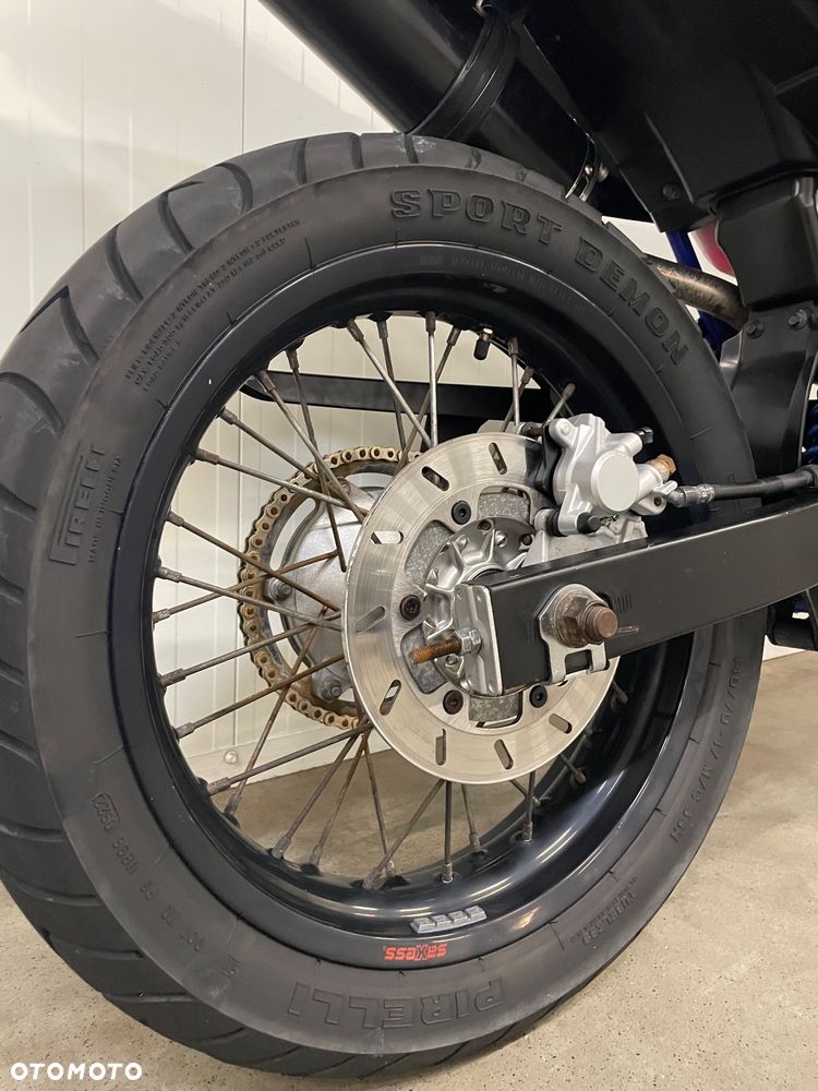 Yamaha WR - 16