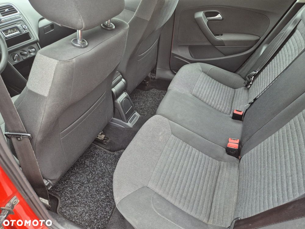 Volkswagen Polo 1.4 16V Trendline - 15