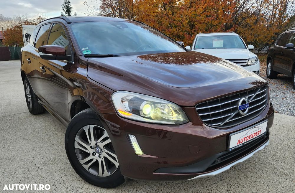 Volvo XC 60 D5 AWD Geartronic Momentum - 5