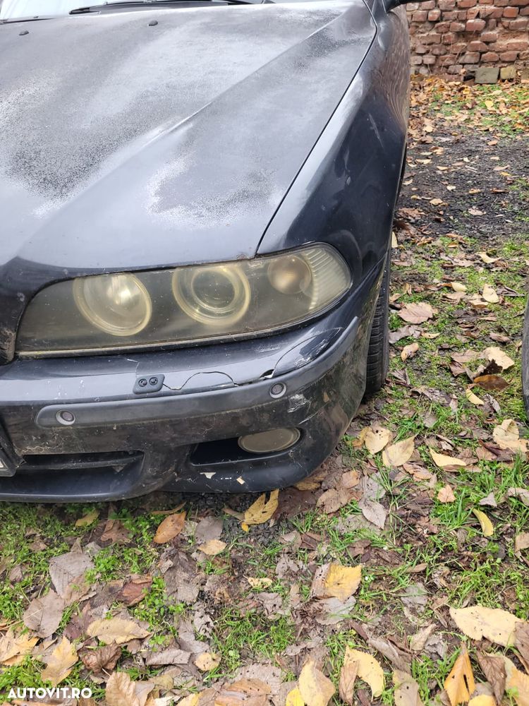 BMW Seria 5 525iA - 8