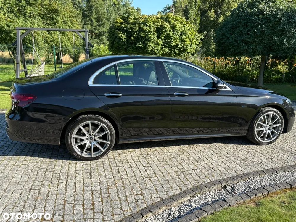 Mercedes-Benz Klasa E 300 de Business Edition - 9