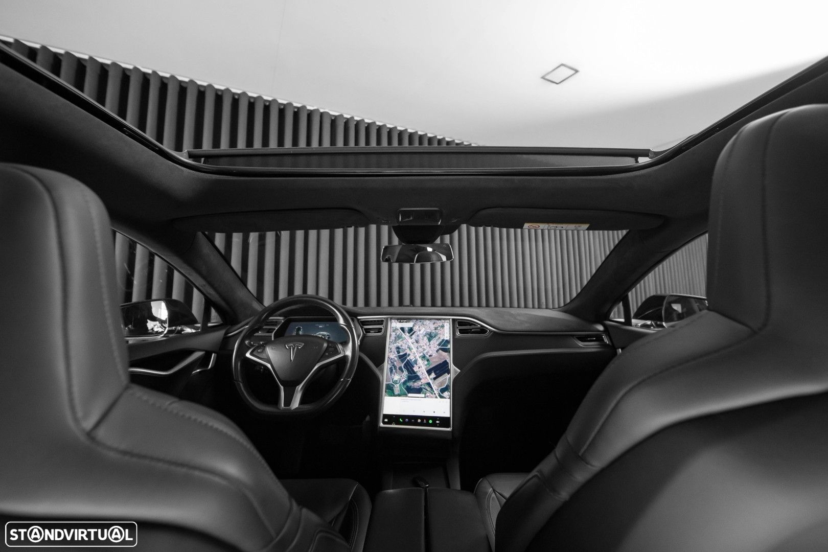 Tesla Model S 90D - 35