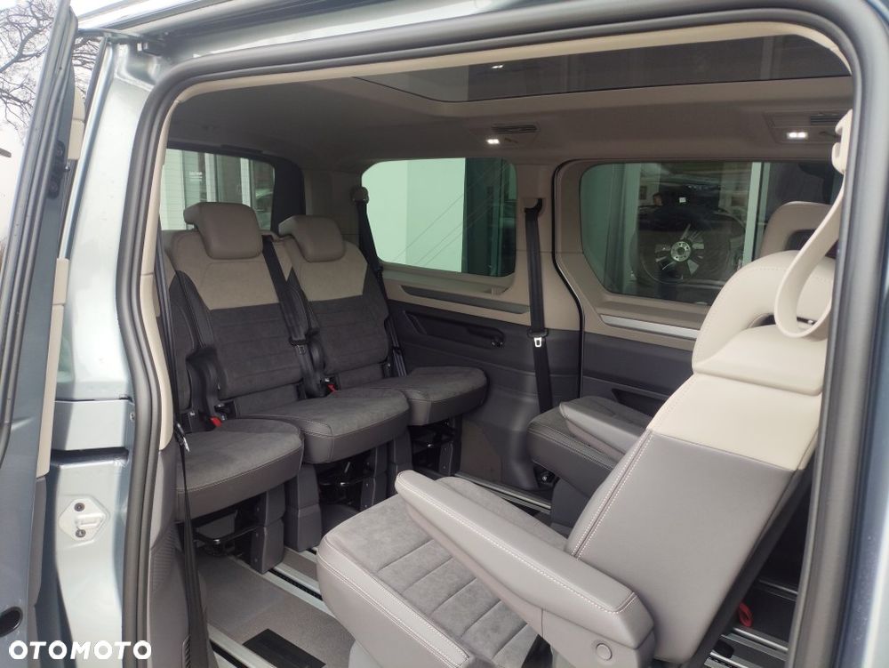 Volkswagen Multivan 2.0 TDI L2 Edition DSG - 9
