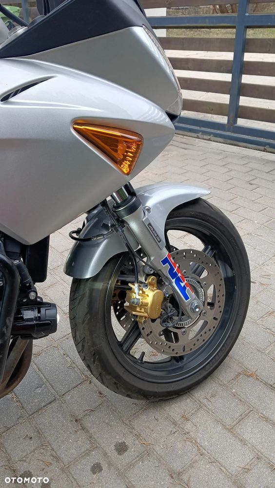 Honda CBF - 11