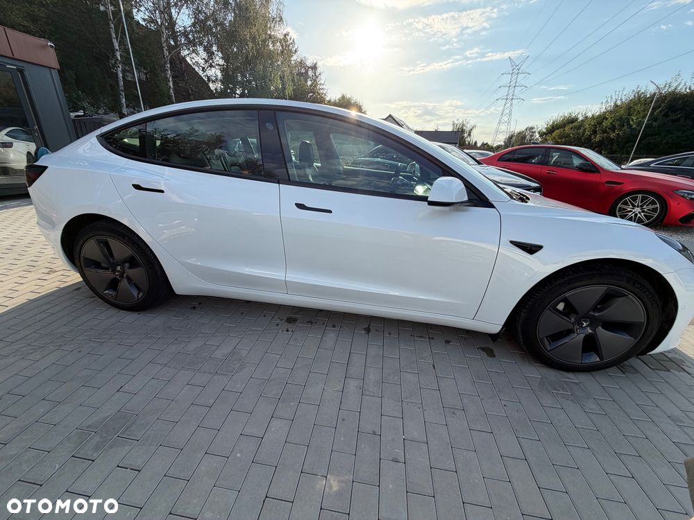 Tesla Model 3 - 13