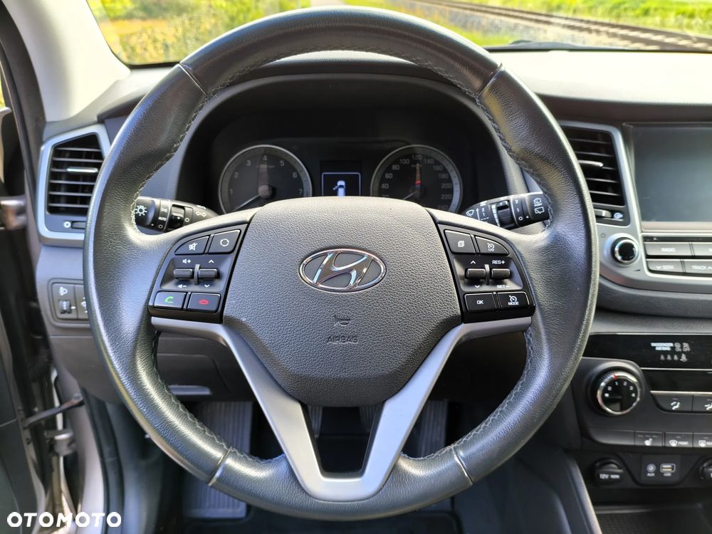 Hyundai Tucson blue 1.6 GDi 2WD Navi - 19